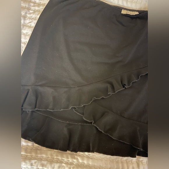 VTG Ruffled Skirt - Picture 2 of 3